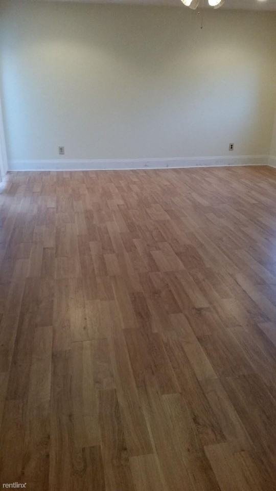 5863 Kimberly Dr - Photo 2 of 6