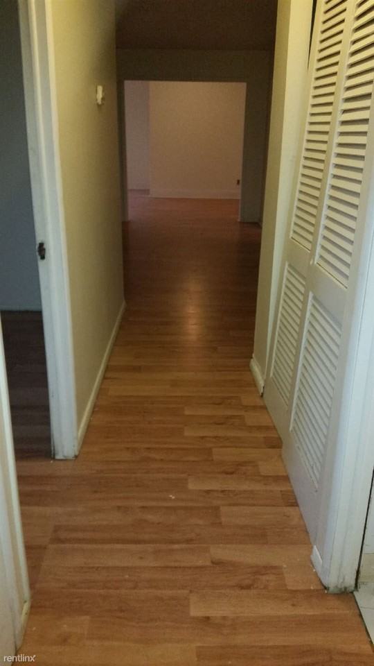 5863 Kimberly Dr - Photo 3 of 6