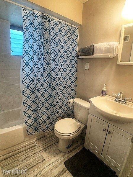 5805 Nashville Avenue - Photo 3 of 8