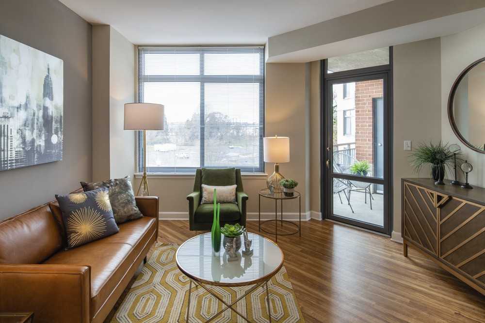 Curve 6100 - Photo 6 of 20