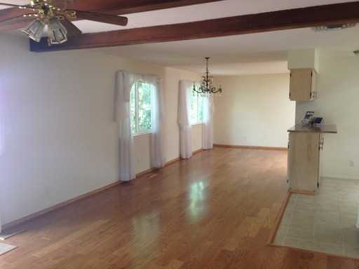 2009 Elaine Pl NE - Photo 2 of 11