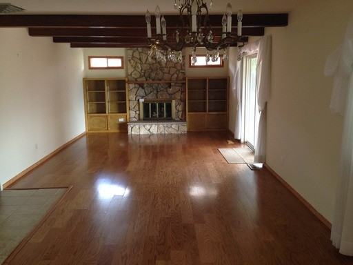 2009 Elaine Pl NE - Photo 3 of 11