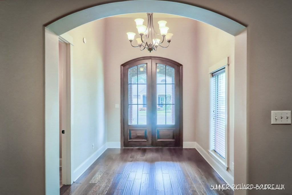 3887 N Jasmine Dr. - Photo 3 of 32