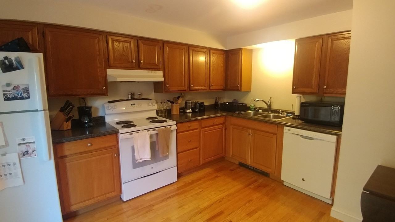 364 Emery'S Bridge Road - Photo 2 of 13