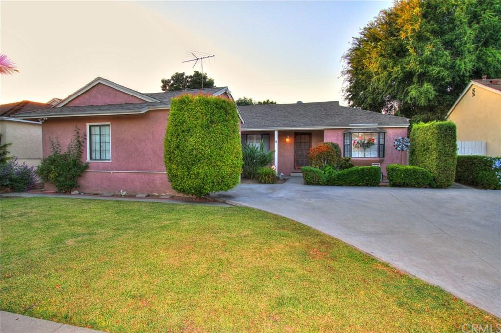 7529 Kengard Avenue - Photo 2 of 19