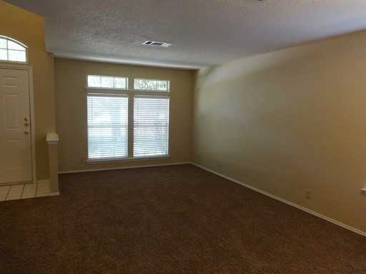 1101 Crestview St - Photo 2 of 12