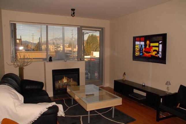 2630 Arbutus #201 - Photo 4 of 6