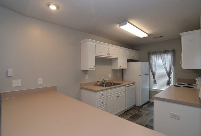 7010 Antilles Drive - Photo 3 of 24