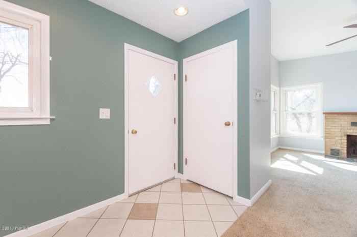 15892 Kellogg School Road - Photo 3 of 19