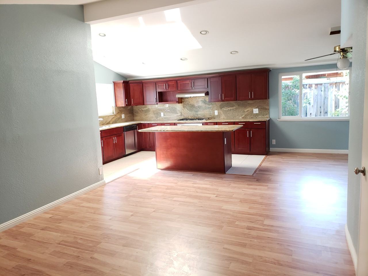 13450 Ward Way - Photo 2 of 15