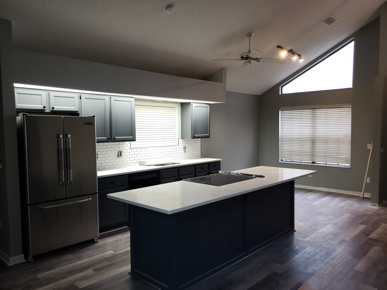 3607 Bridgewood Dr - Photo 2 of 4