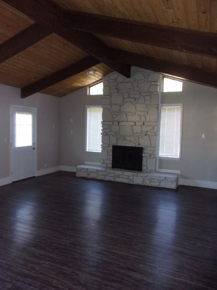 1722 S 147th West Ave - Photo 3 of 10
