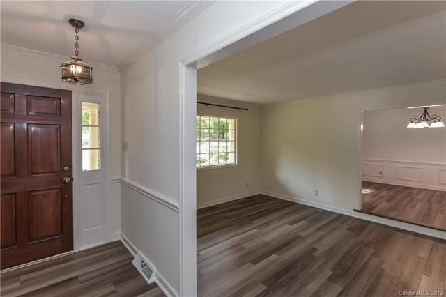 2630 Fernbank Drive - Photo 3 of 26