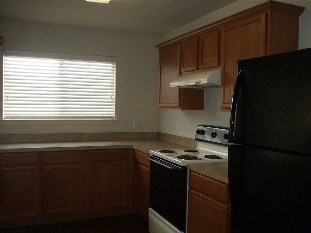 417 Fawn Hill Dr - Photo 3 of 19