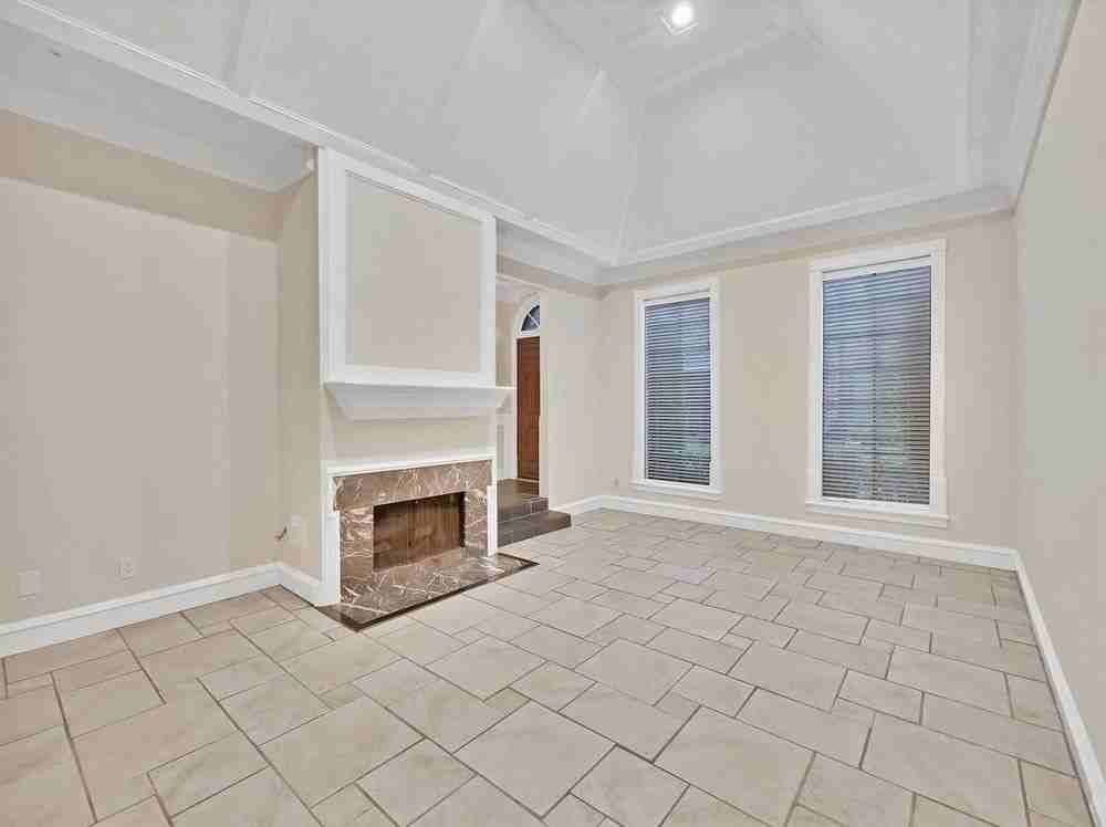 2509 Potomac Dr Unit C - Photo 3 of 23