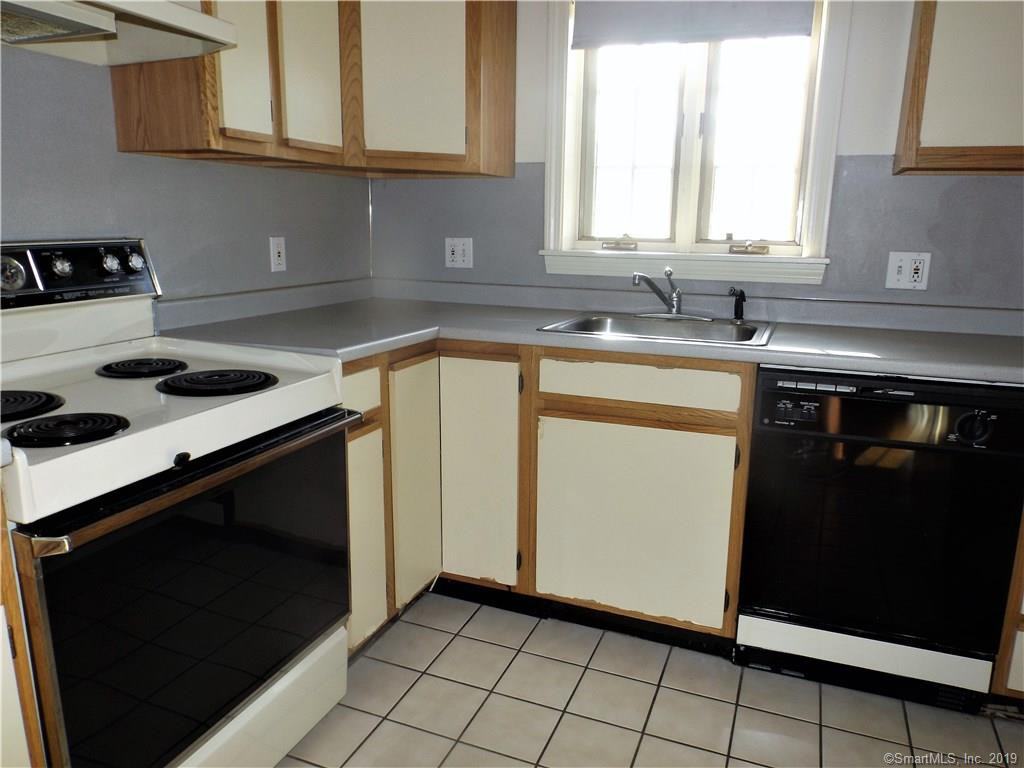 348 N Main St - Photo 3 of 13