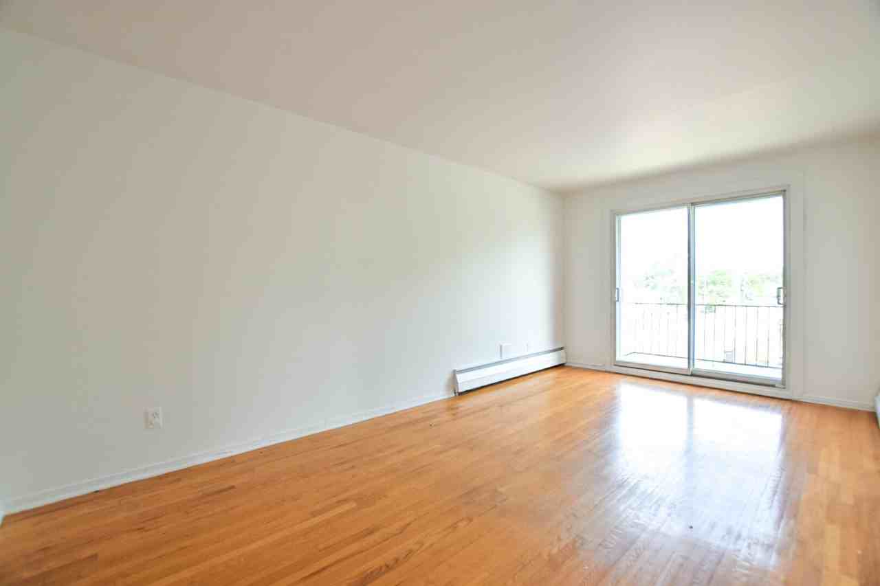 2990 Rue de Lyon #4 - Photo 3 of 16