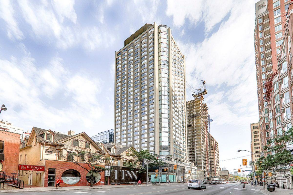 155 Yorkville Avenue #18