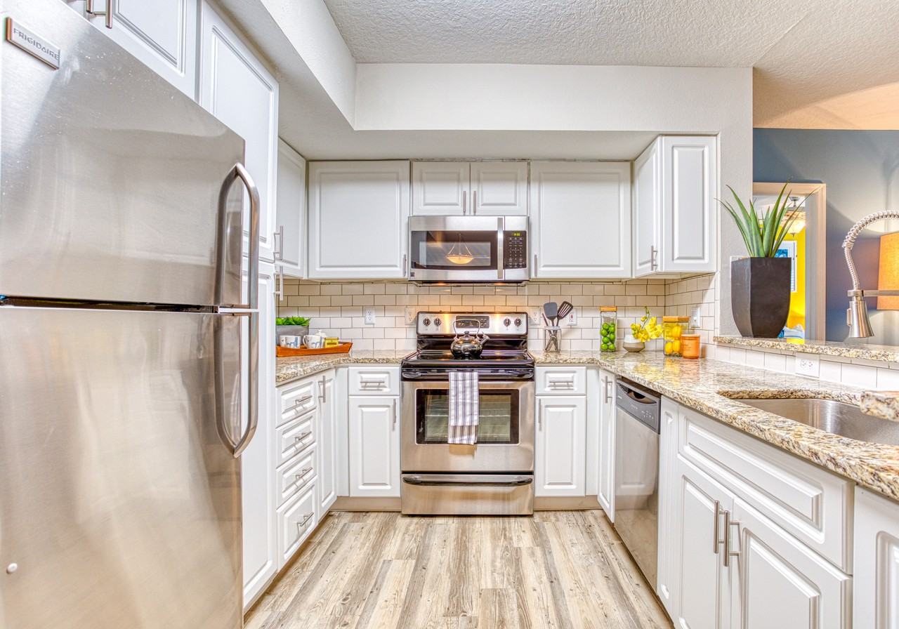 Infinity Residences at the Park - Photo 2 of 24