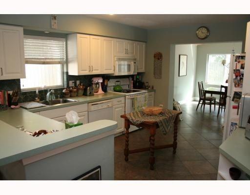 3545 Jacinto Ct - Photo 2 of 10