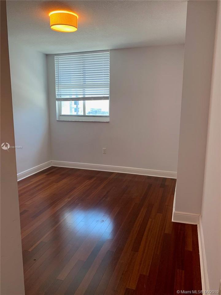 1250 South Miami Avenue #1803 - Photo 3 of 5