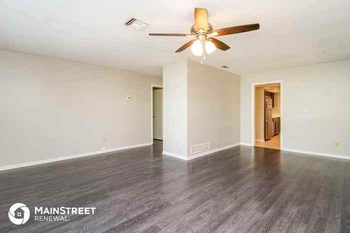 738 Preble Avenue - Photo 3 of 16