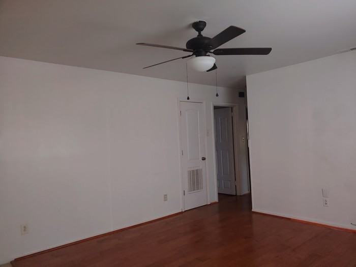 1260 37th Street - Photo 2 of 10