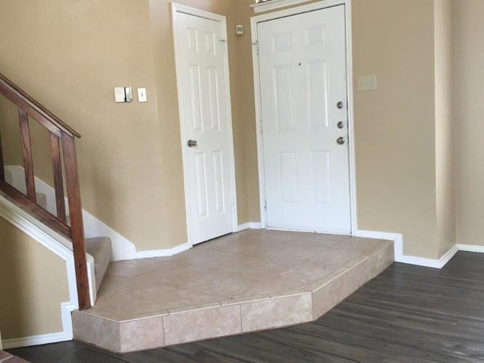 2411 Bennington Drive - Photo 2 of 14