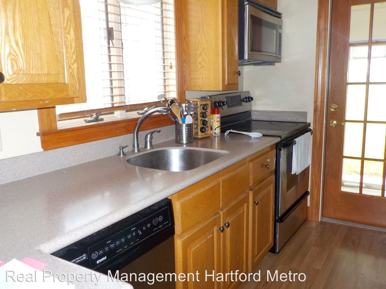 56 Gardner St - Photo 3 of 19