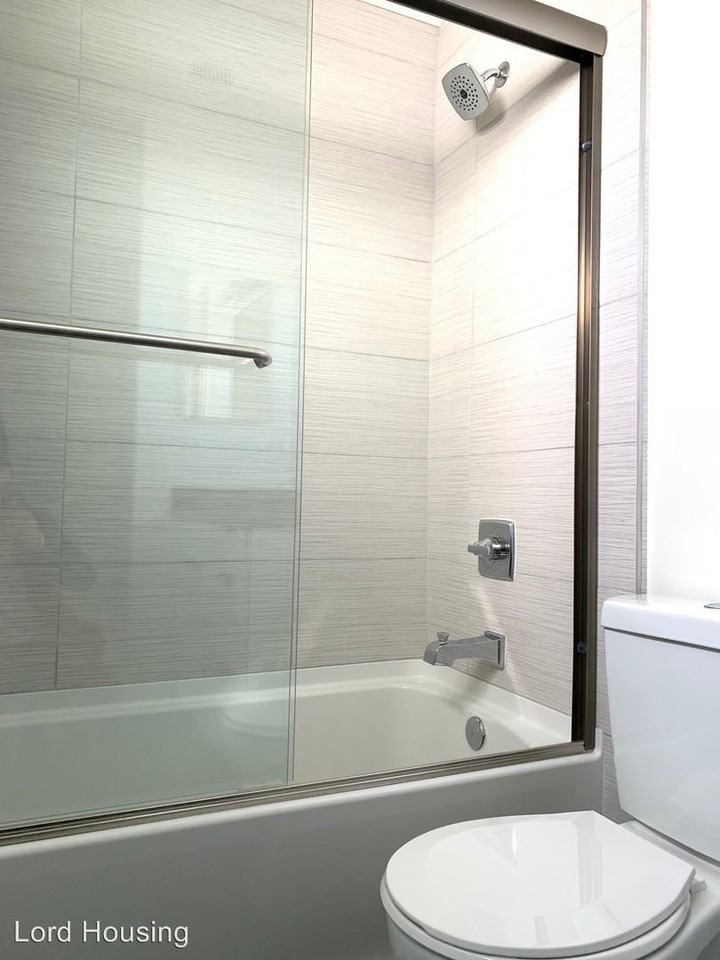 2651 South Hobart Blvd - Photo 2 of 22