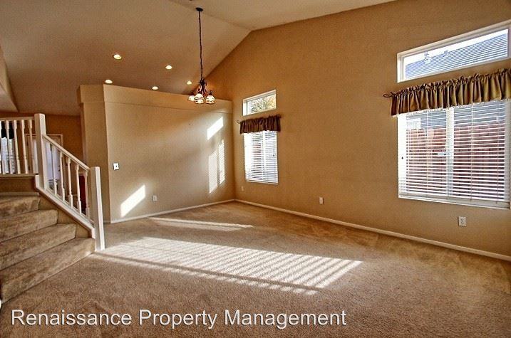 1342 Evergreen Way - Photo 2 of 25