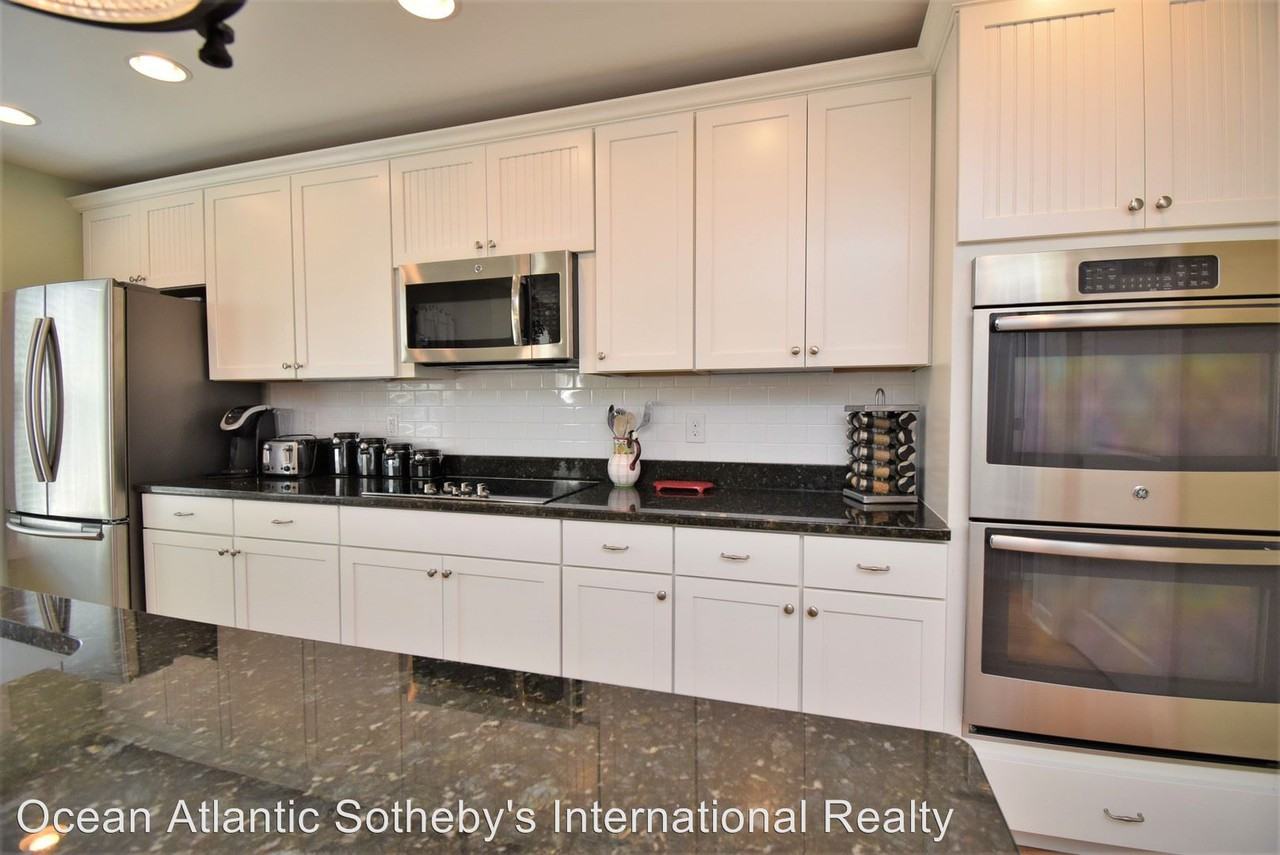 99A 99a Third St - Photo 2 of 6