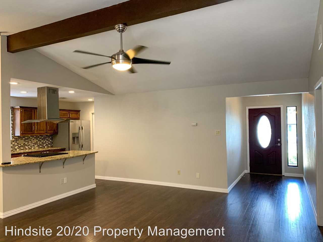 401 Oakridge Pass - Photo 3 of 23