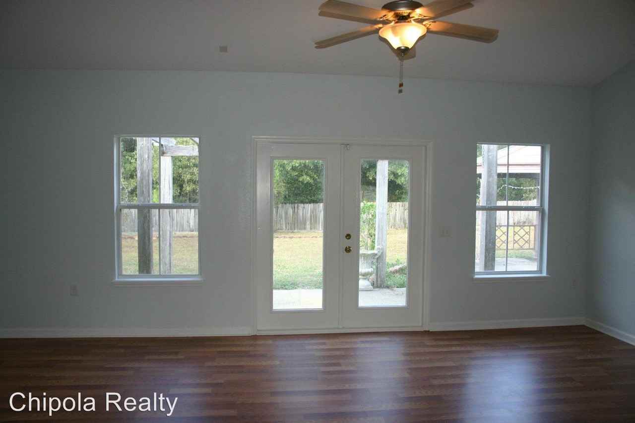 2018 Shenandoah Blvd Sunny Hills - Photo 3 of 17