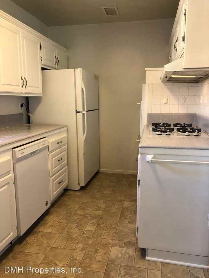 334 Calor Drive - Photo 3 of 4