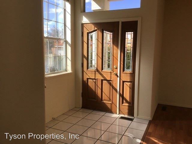 9300 Ironshore Ne - Photo 2 of 25