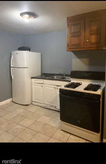 96 Whittier Ave 1 - Photo 3 of 16