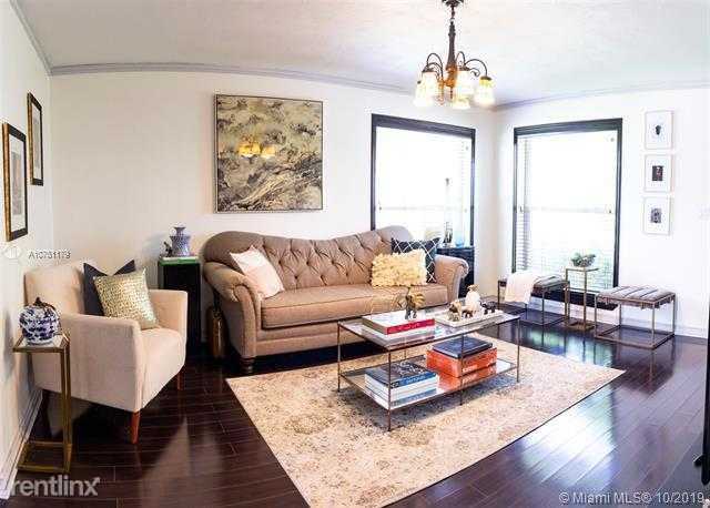 11724 Sw 123rd Ave 11724 - Photo 3 of 10