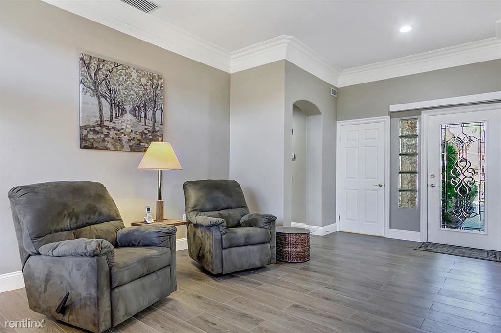 37358 Westridge Ave - Photo 2 of 14