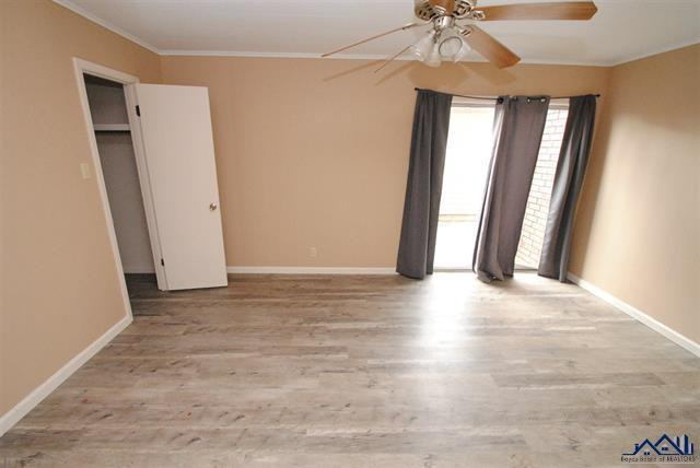 205 Jones St - Photo 3 of 5