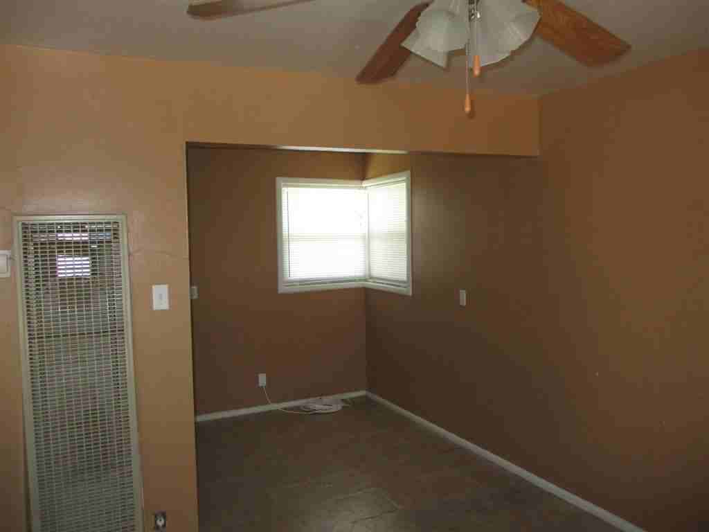 1317 Saint Johns - Photo 3 of 7