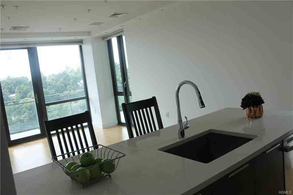 701 Ridge Hill Boulevard Ph D - Photo 3 of 26