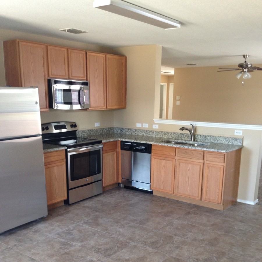 1100 W Cottonwood Dr - Photo 3 of 17