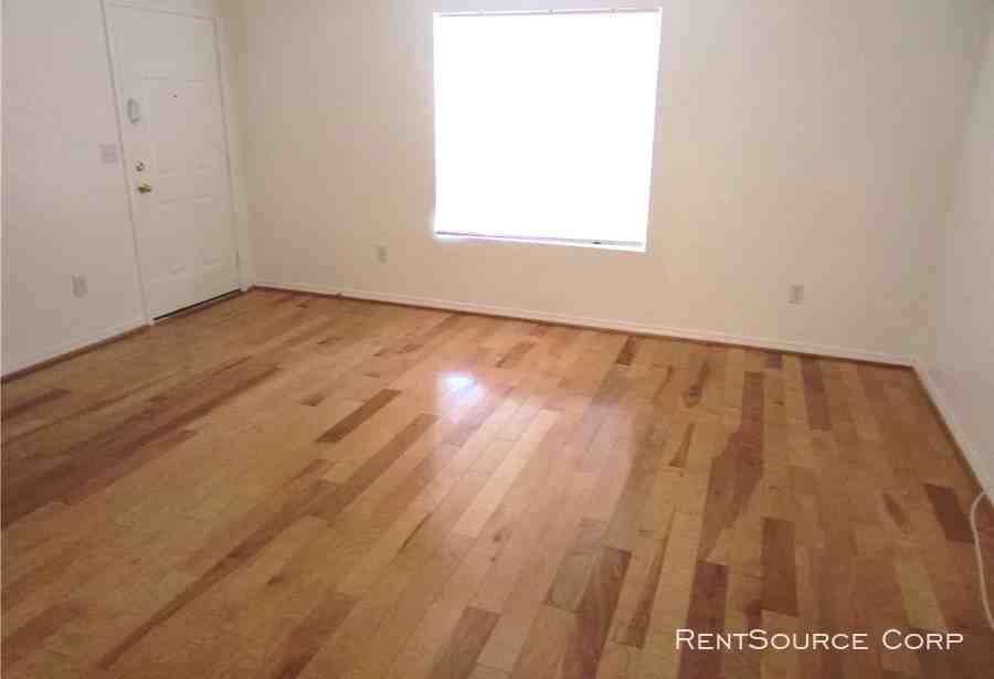 13348 Lamel Street - Photo 3 of 11