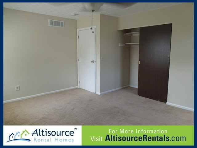 12116 Elkwood Dr - Photo 3 of 13