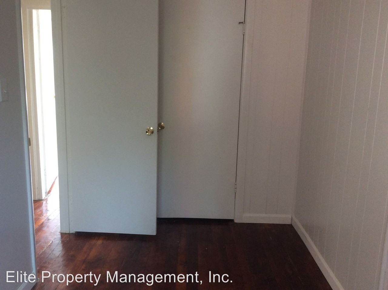 220 S. West St. - Photo 2 of 16