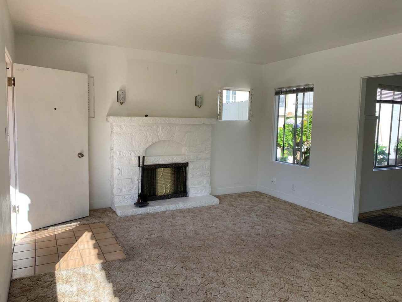 946 Jefferson - Photo 3 of 21