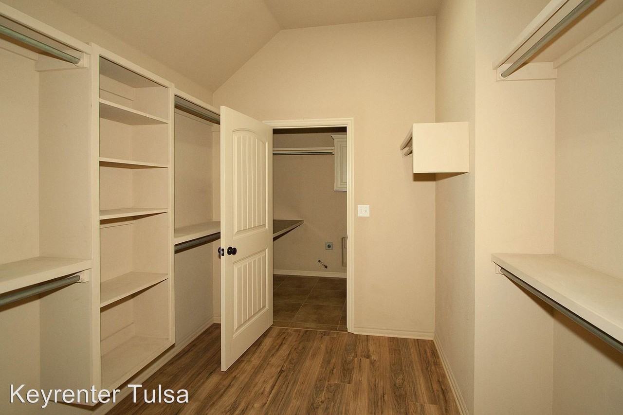 1211 East 134th Place - Photo 3 of 7