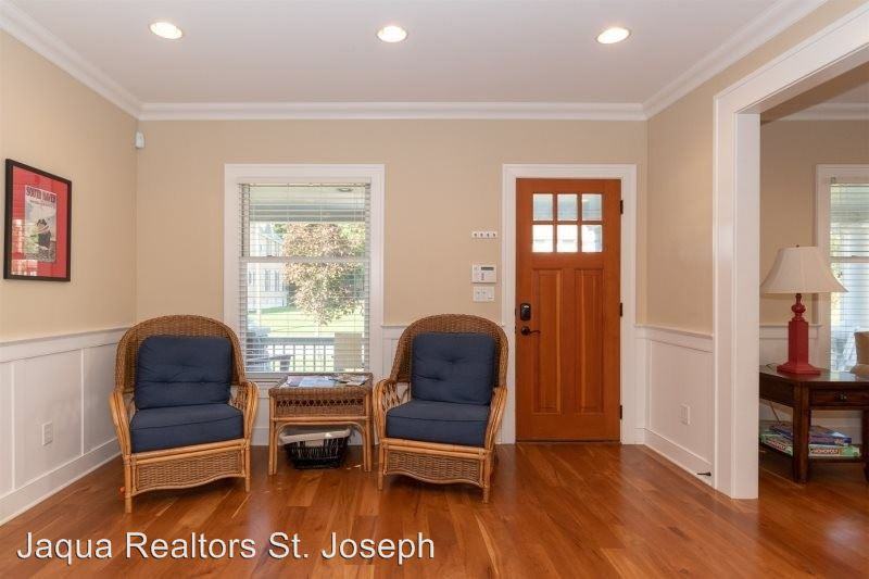 603 Indiana Avenue - Photo 2 of 13