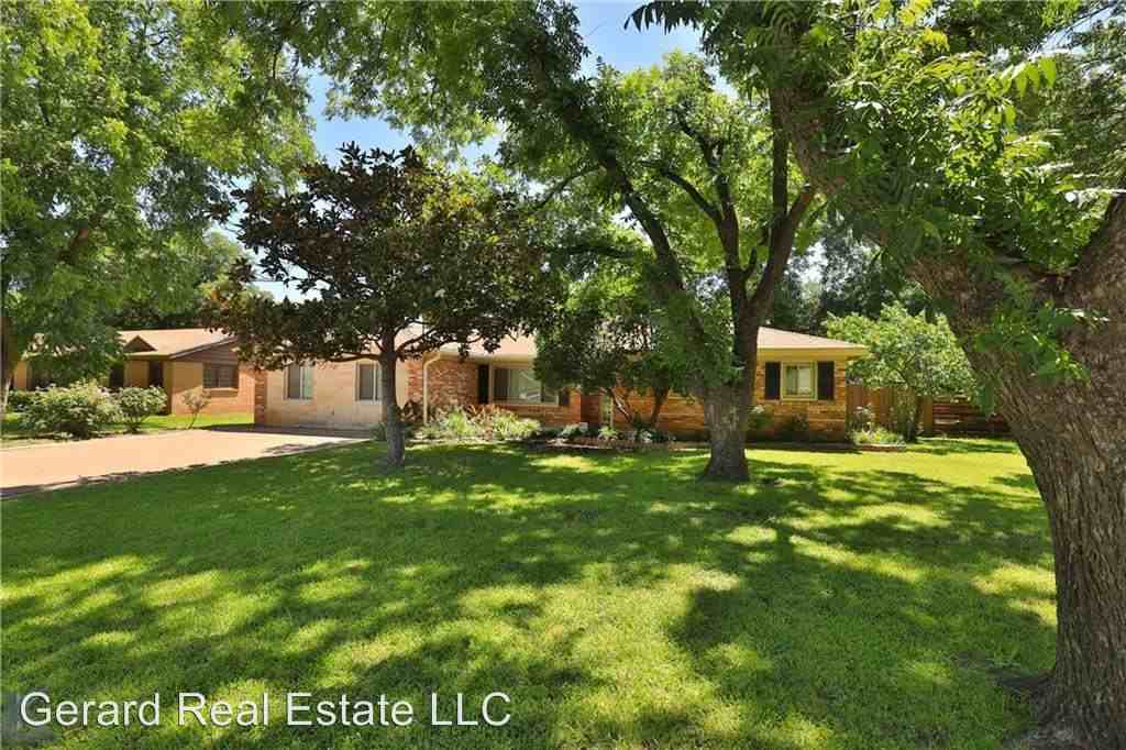 2201 Crescent - Photo 3 of 35